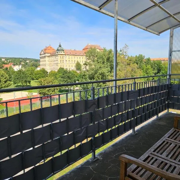Holiday Home Apartment Znojmo, hotel ve Znojmě
