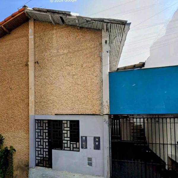 Casa C/2 Quartos na Chácara Santo Antônio