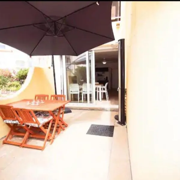 T2 Rez de jardin accès direct plage – hotel w mieście Port Leucate