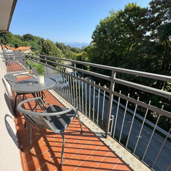 Adua Residence, hotel in Vezzo
