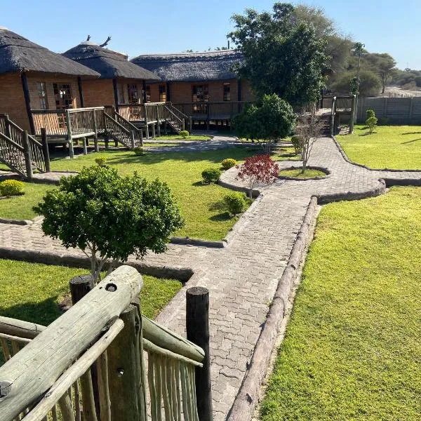 MoOs River Lodge, hotel v destinaci Ntabis