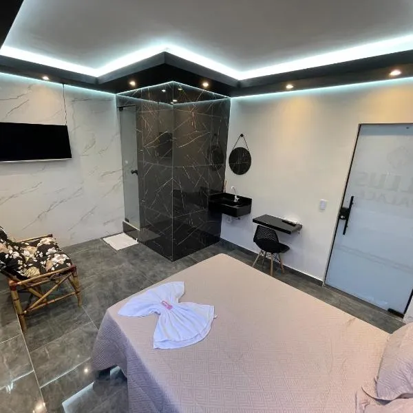 Suíte Silver 204 com ar condicionado, hotel v destinaci Santo Antônio do Descoberto