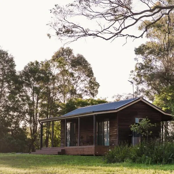 Cabins at LaPera Estate Lovedale Wedding Chapel, hotel in Lovedale
