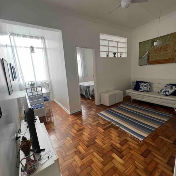 Loft em Copacabana a duas quadras da praia