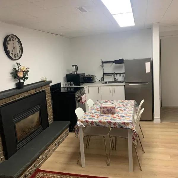 Millpond Basement Units, hotel i Richmond Hill