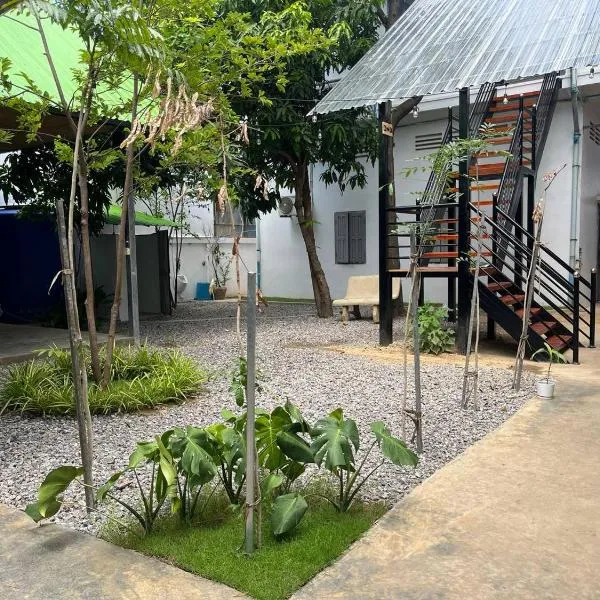 Por Chey Guesthouse, hotel v destinaci Battambang