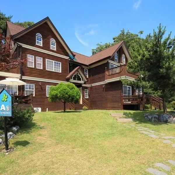 Taean Anmyeondo Pension Marimo, hotel en Taean