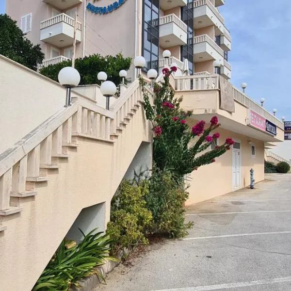 Aparthotel Astoria, hotel v destinaci Donji Seget