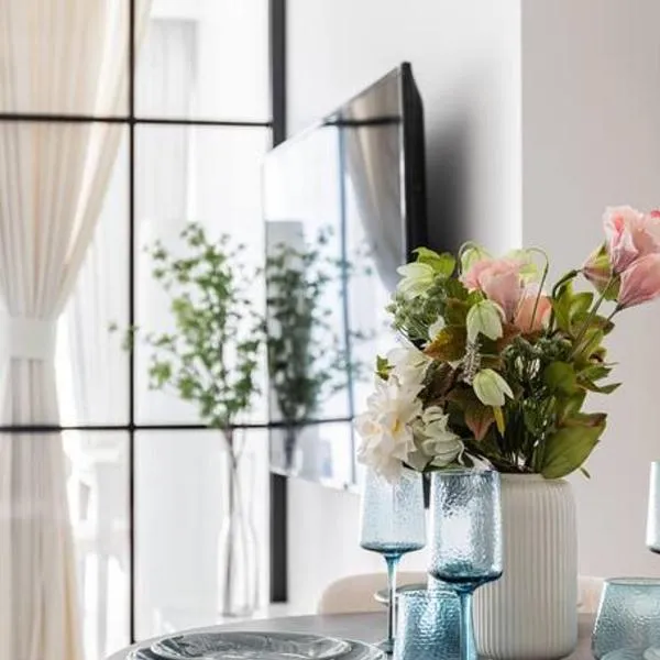 Studio apartment MeDoRe Tower, hotel in Dubai