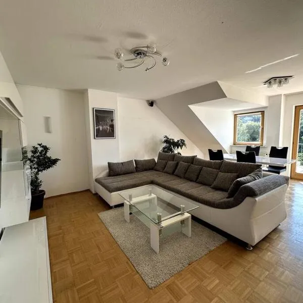 Großzügige 2-Zimmer-Wohnung mit Balkon, ruhige Lage, hotel em Aschaffenburg