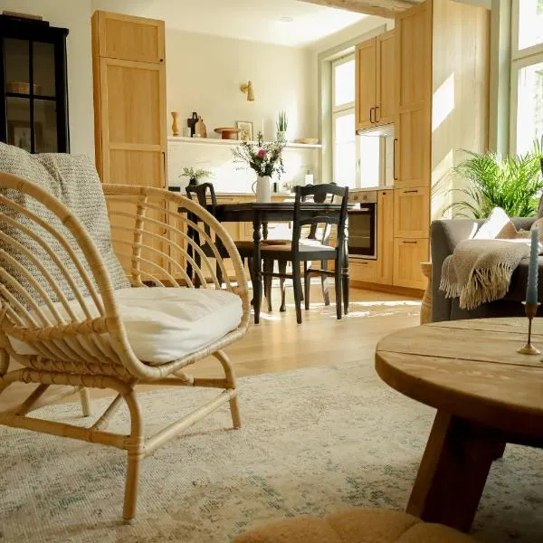 Vaksali Apartment, vaid kahe minuti kaugusel Ugala teatrist, hotel v destinaci Viljandi