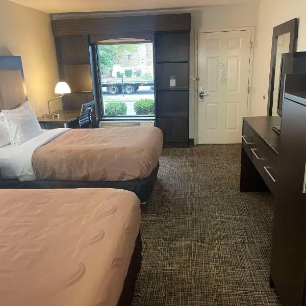 Quality Inn Dalton Central, готель у місті Далтон