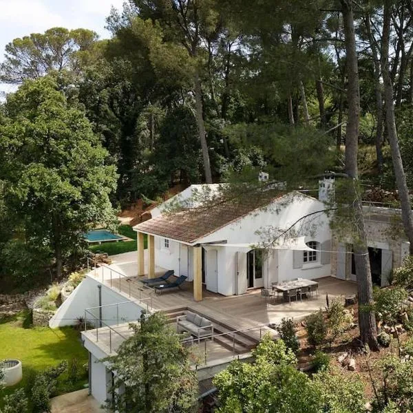Villa La Pinède – hotel w Aix-en-Provence