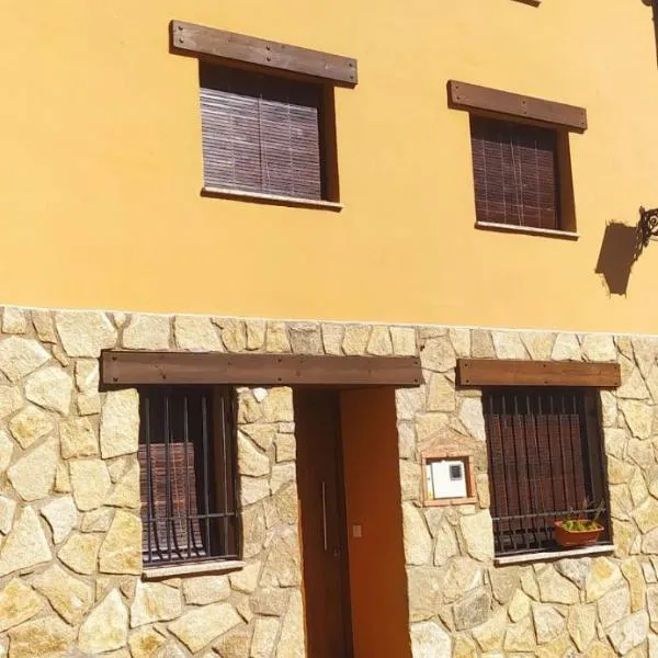 Casa Misi, hotel em Candeleda