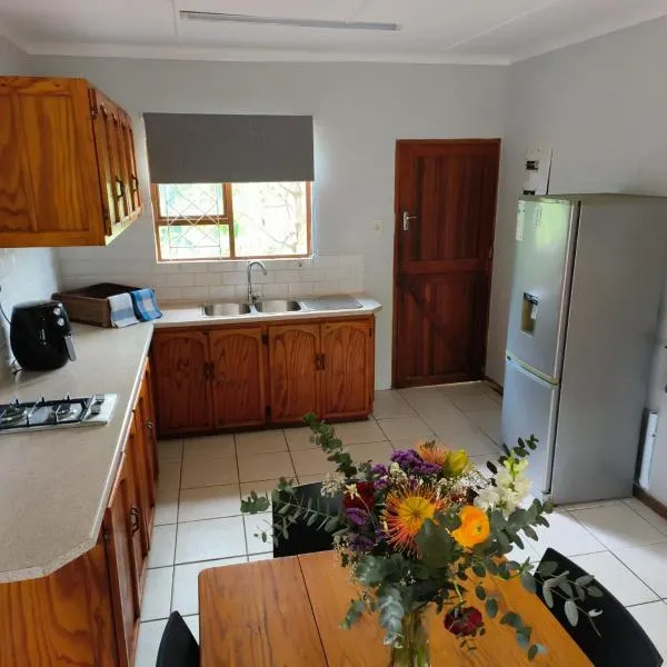 Emerald Vale Ale Cottage, hotel in Lone Tree