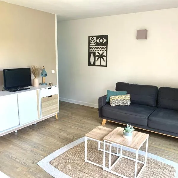 Cosy Appartement SANNA 3 étoiles piscine, 2 ch, hotel u gradu 'Capbreton'