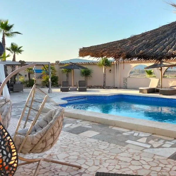 Casa Algezar, hotel Hondón de las Nievesben