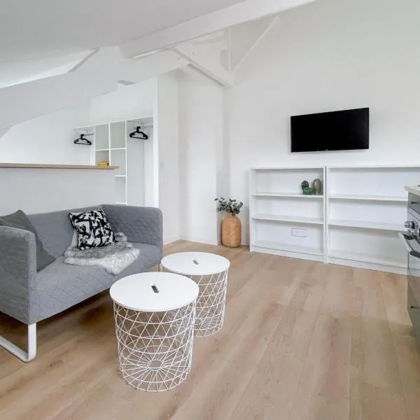 Principia Conciergerie - Le Petit nid cosy Corbeil, hôtel à Corbeil-Essonnes
