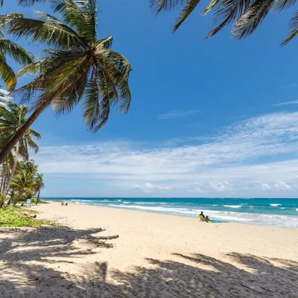 Condado Apt- Private Beach, Pool, & Family Ready!, hotel v destinaci San Juan