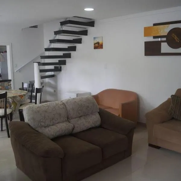 Aluguel de casa no Guaruja proximo a praia para temporada, hotel in Guarujá