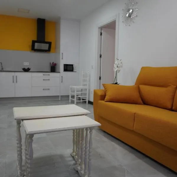 APARTAMENTO Sanin 2, hotel v destinaci Lumbrales