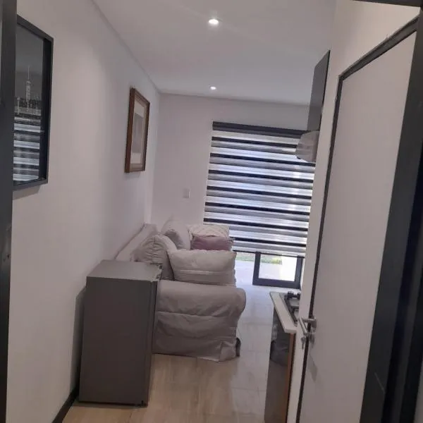 No 9 on Cladon Jadde Apartment, hotel in Chartwell