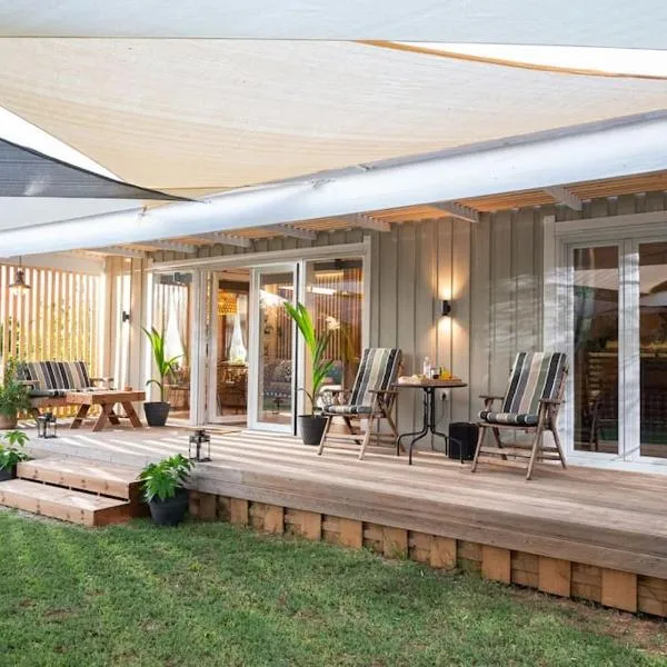 Bella Casa, khách sạn ở Agía Triás