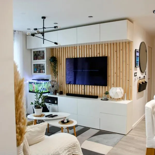 Aquarelle home, hotel v destinácii Corbeil-Essonnes