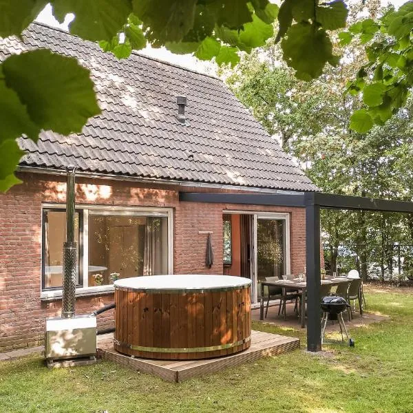 Nice Home In Hoeven With Sauna, hotel in Hoeven
