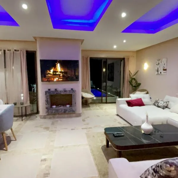 Private Villa BSF - Pool & Spa - Palm Golf, hotel in Marrakesh