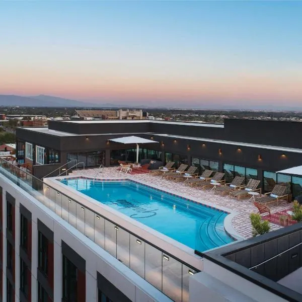 Graduate by Hilton Tucson, отель в Тусоне