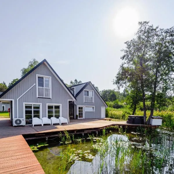 Namelis ant vandens "Giliaus namelis", hotel u gradu Tytuvėnai