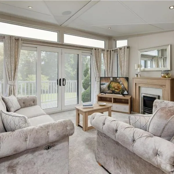 2Br Lodge - Pool - Fireplace - PetsOK - Parking、ニューキーのホテル
