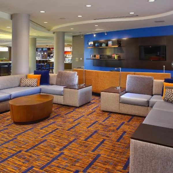 Courtyard by Marriott Hamilton, hotel v destinaci Hamilton