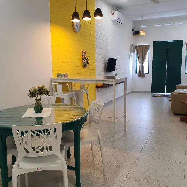 Stay Meow Meow- Pet Friendly Single Storey Semi-D Near Gurney & Adventist, hotel u gradu 'George Town'