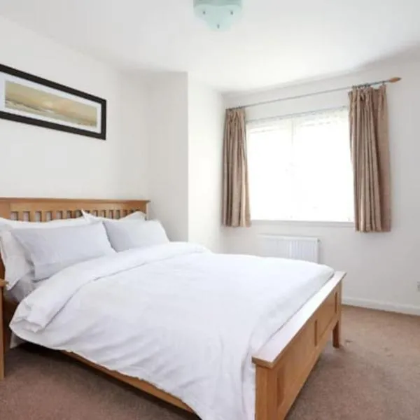 2-Bed Condo Best of Beach & City, FREE Parking, hotel v destinaci Aberdeen