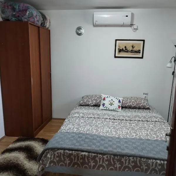 Apartment & Rooms Aleksandar, hotel v destinaci Golubac