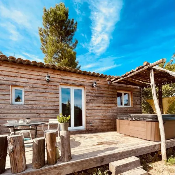 La cabane du Mas gnolia – hotel w mieście Saint-Jean-du-Gard