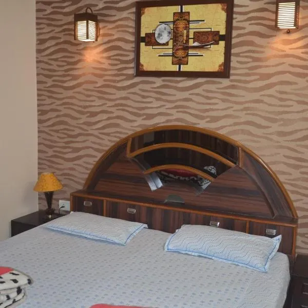 Shree Rudra Home Stay - 1BHK & 2BHK Home Stay Apartment, hotel v destinaci Bhowāli