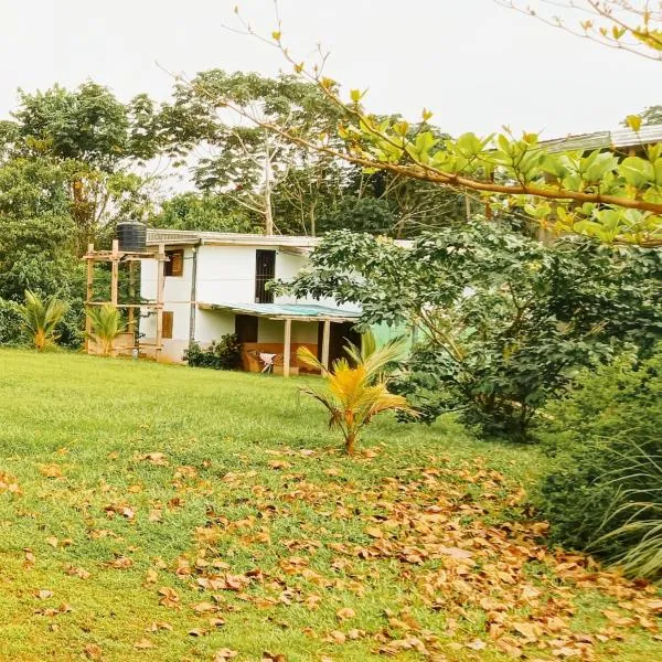 Villa 1200m2 de jardin "100m plage", hotel v destinaci Kribi
