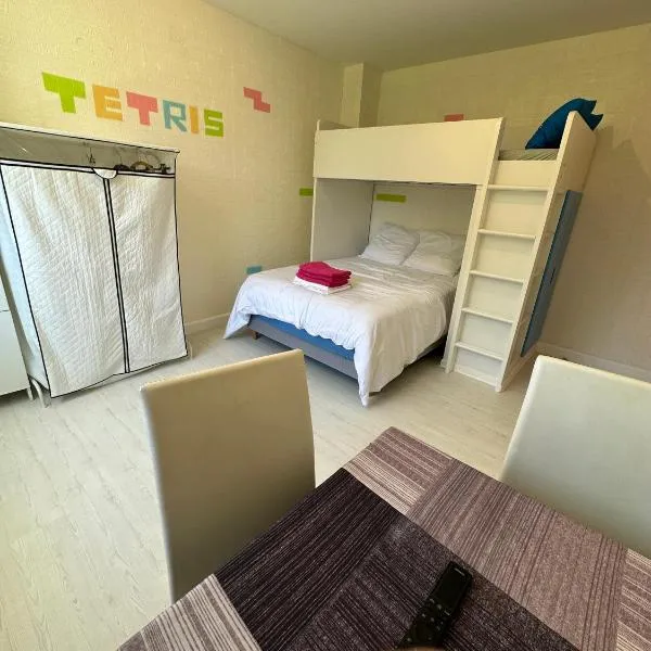 Chambre Familiale Tetris, hotel v destinaci Castres