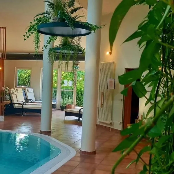Große FeWo-Suite "Nordstern" in direkter Seelage, mit Kanu, hotel in Ascheberg