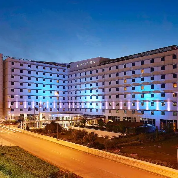 Sofitel Athens Airport, hotel v Aténách