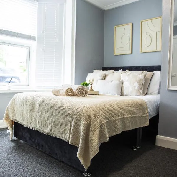 The Cygnets - Double Room, Short Walk to Town, hotel Shotteryben