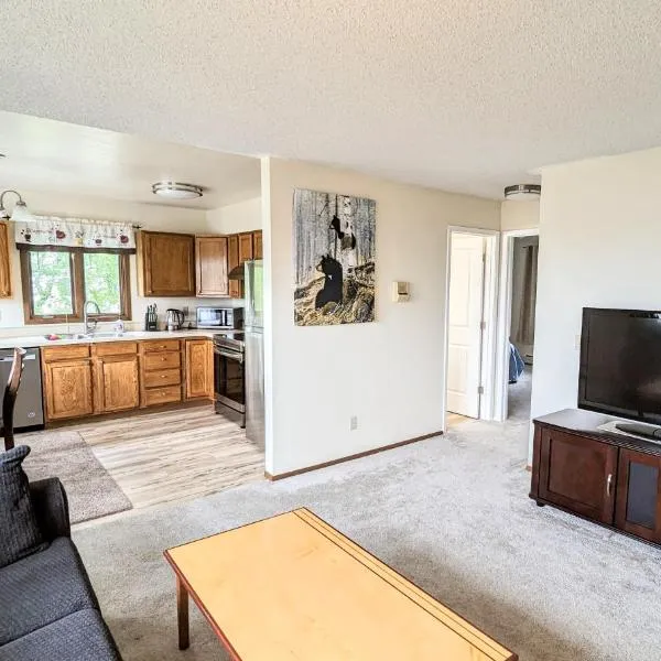 Spacious Downtown 2-bdrm Apartment, hotel v destinaci Anchorage