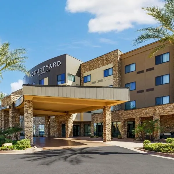 Courtyard by Marriott Phoenix Mesa Gateway Airport, hotel v destinaci Mesa