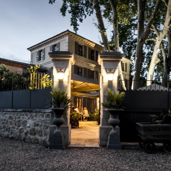 La Bastide de Boulbon, hotel v destinaci Boulbon