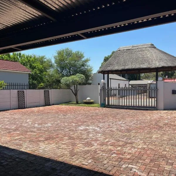 La Belle Guesthouse Parys, хотел в Парейс