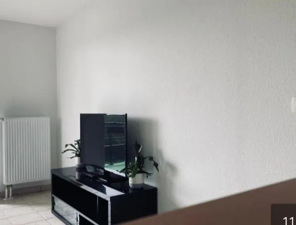 Zénith Strasbourg 2 chambre – hotel w mieście Eckbolsheim
