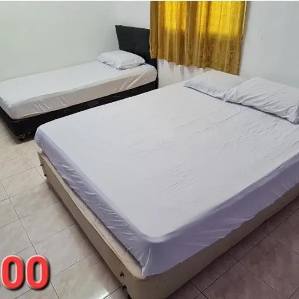 An najmie roomstay paka, hotel in Paka